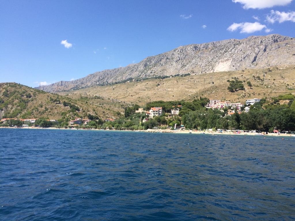 Pansion Begic Hotel Omis Exterior photo