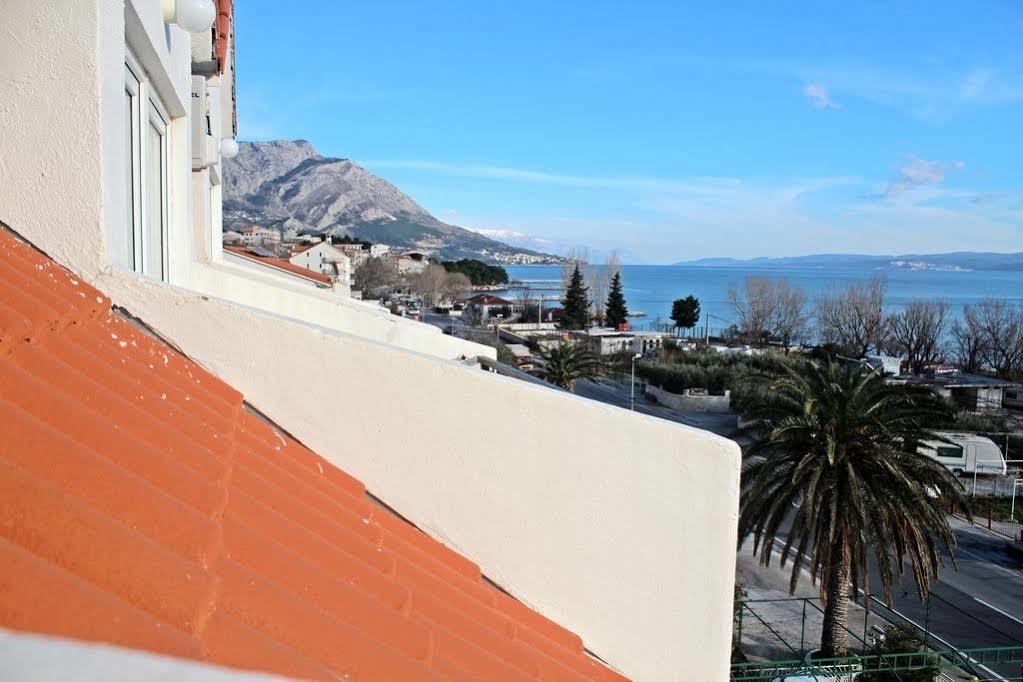 Pansion Begic Hotel Omis Exterior photo